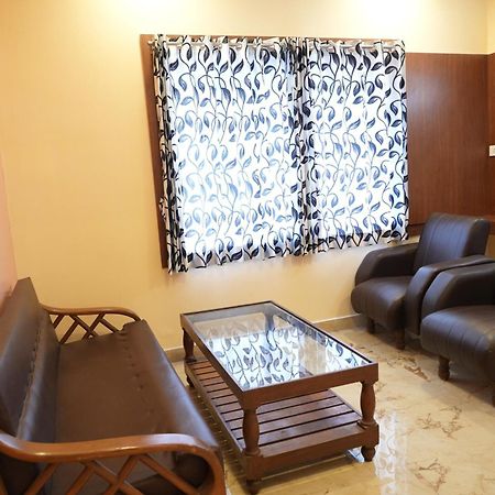 Hotel Sri Krishnan Residency Pollāchi Exteriér fotografie