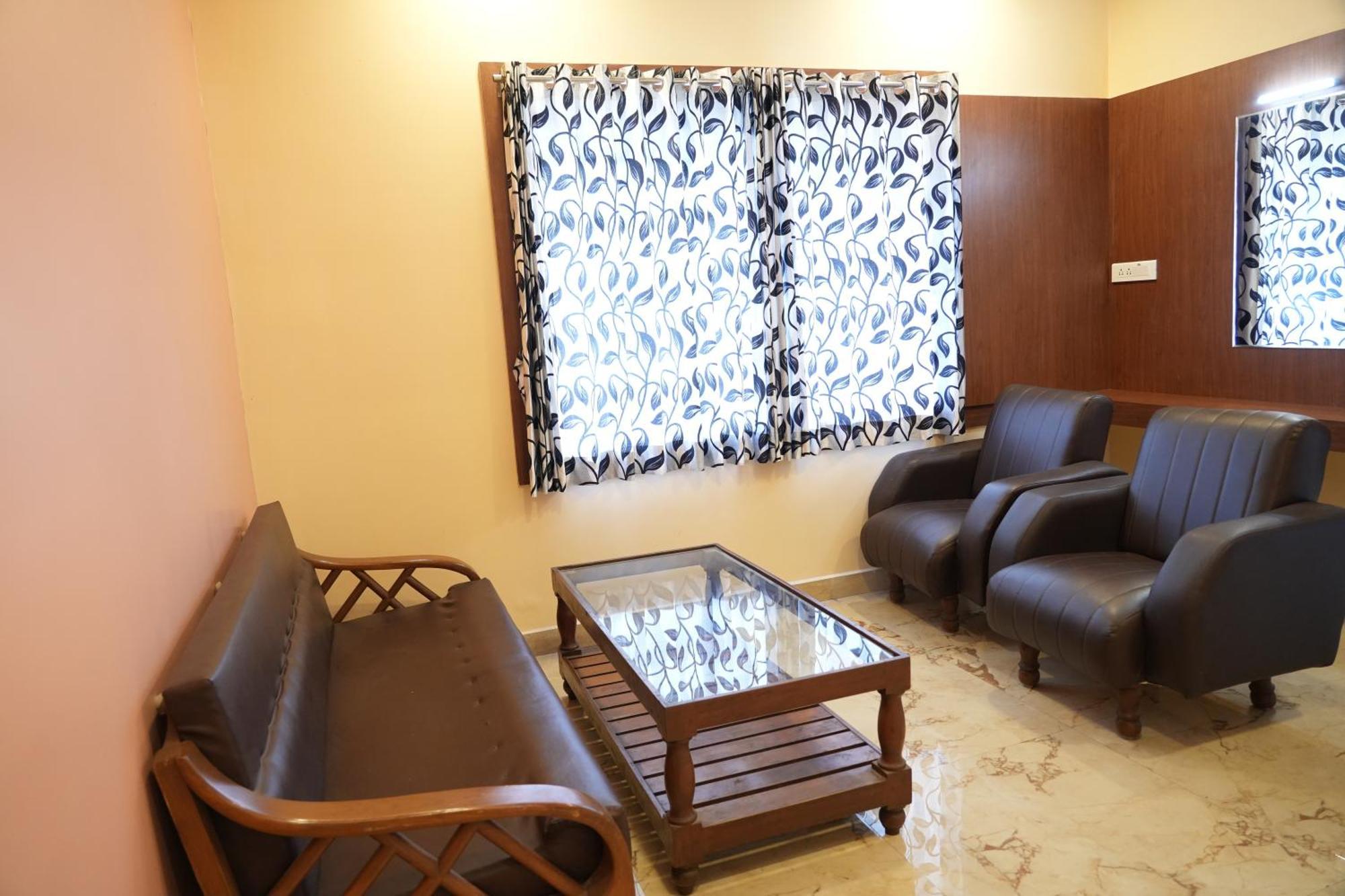 Hotel Sri Krishnan Residency Pollāchi Exteriér fotografie
