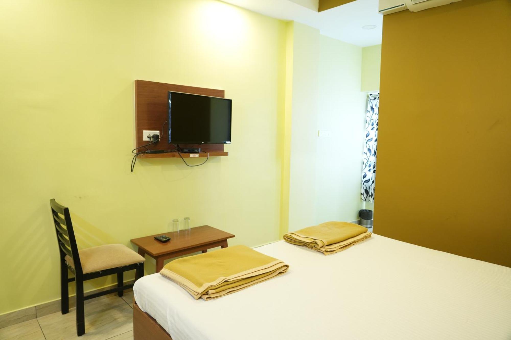 Hotel Sri Krishnan Residency Pollāchi Exteriér fotografie