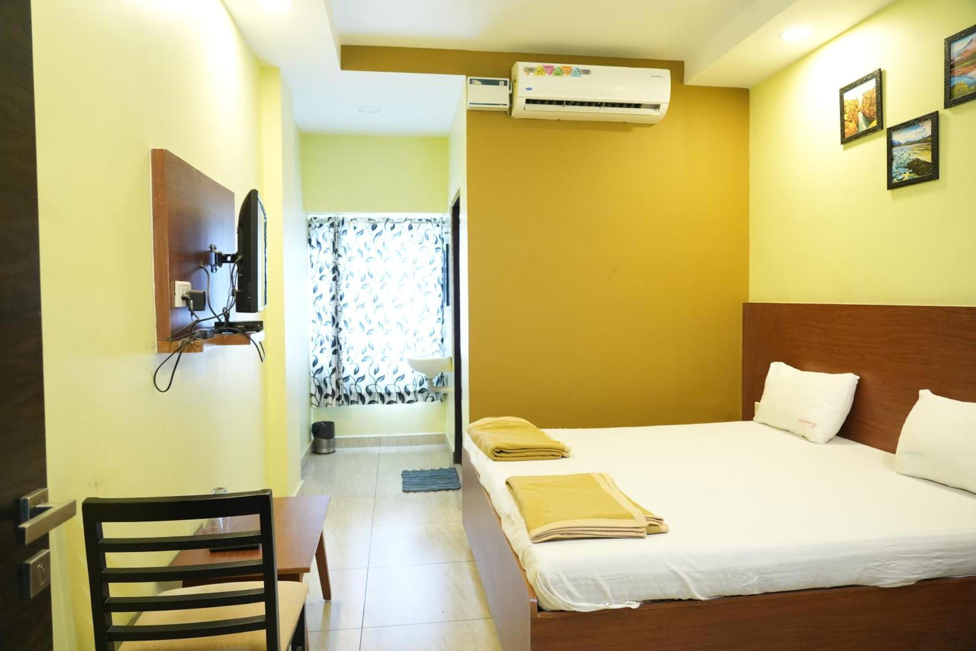 Hotel Sri Krishnan Residency Pollāchi Exteriér fotografie