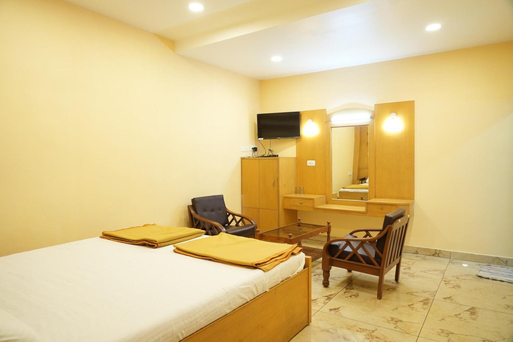 Hotel Sri Krishnan Residency Pollāchi Exteriér fotografie